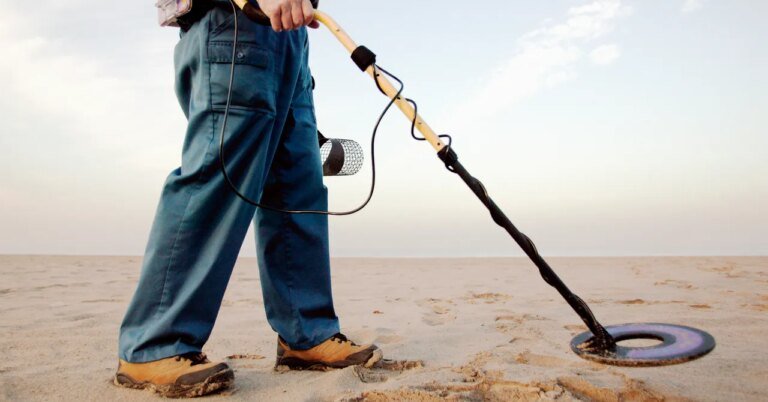 How Do Metal Detectors Work?