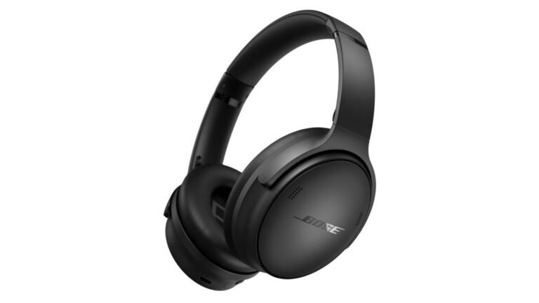 Stop waiting for the perfect holiday deal and get these massively discounted Bose headphones today!