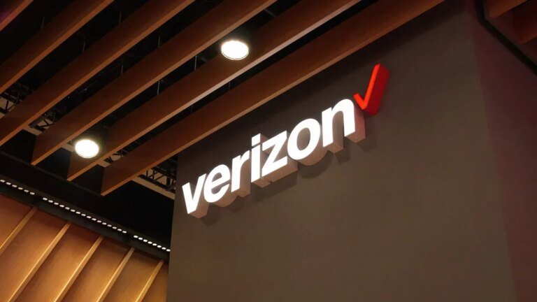 Verizon’s smug stance crumbles after brutal Q3, and its new move may be too little, too late