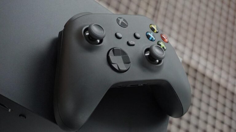 Xbox console revenue fell off a cliff this year
