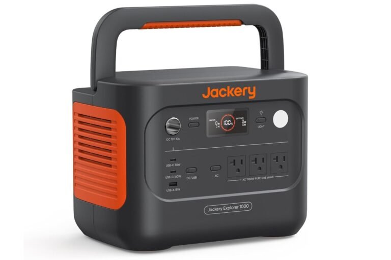 This Jackery 1,500W Portable Power Station Drops 50% Off, Amazon Preps You for Winter Outages