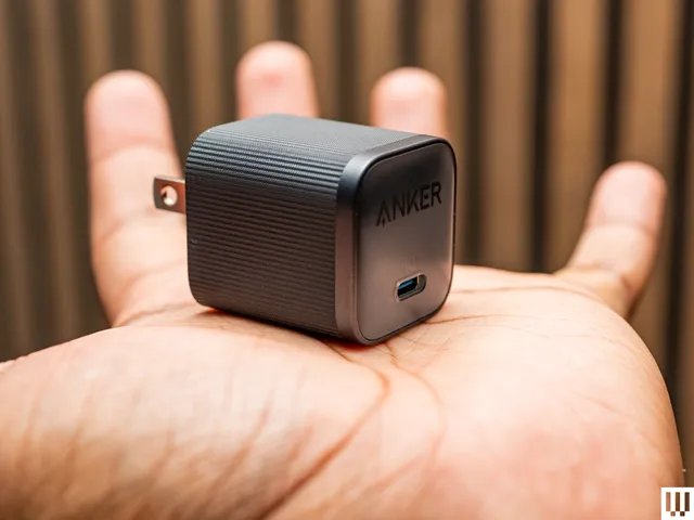 21 Best iPhone 17 Cases and Accessories (2025)