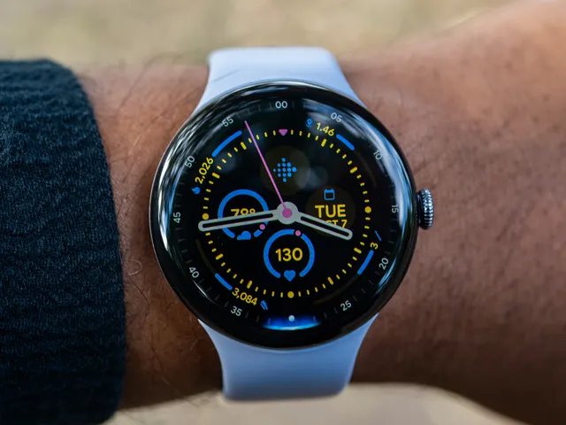 Instead of Fitbit’s AI Health Coach, You Could Just Have Friends