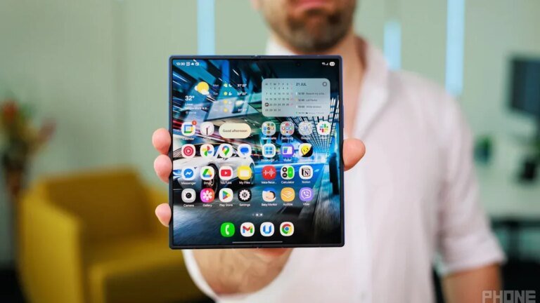 Productivity beast Galaxy Z Fold 7 drops by $400 with this hot early Black Friday deal