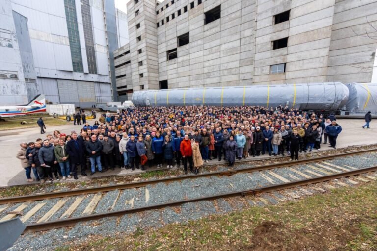 Russia’s Soyuz 5 will soon come alive. But will anyone want to fly on it?