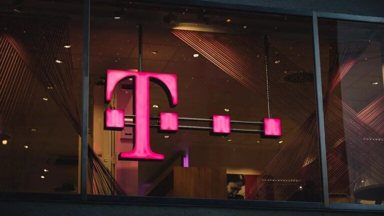 T-Mobile’s T-Life app is acting up again, and it’s causing chaos for some users