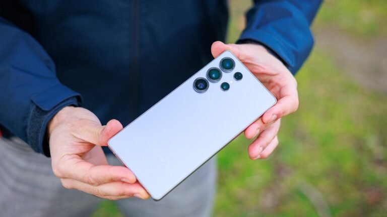 The superior Galaxy S25 Ultra just got cheaper with Amazon’s improved Black Friday deal