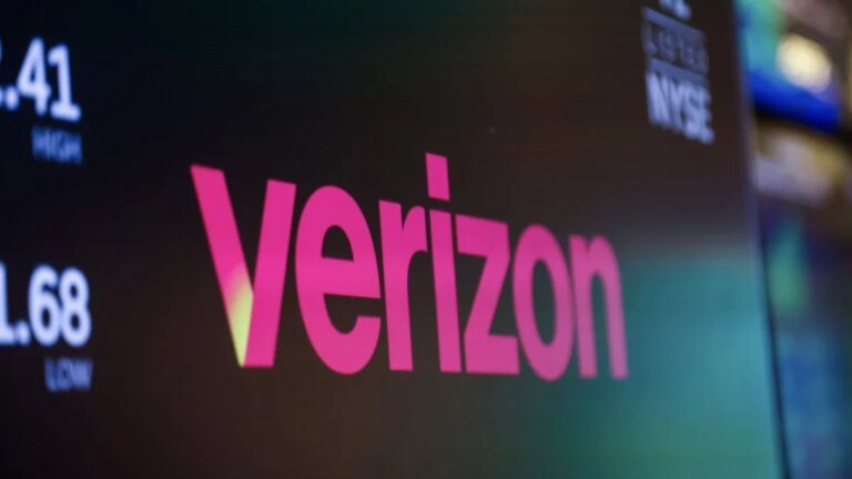 Verizon is in no rush to do the one thing customers desperately want