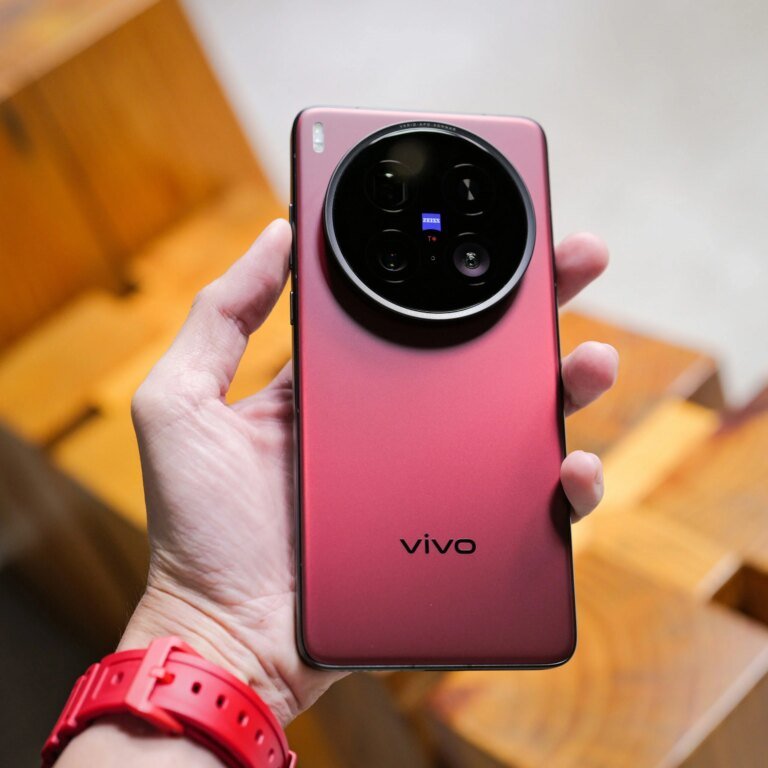 Vivo X300 Ultra’s global version spotted, ending the long wait for its global launch