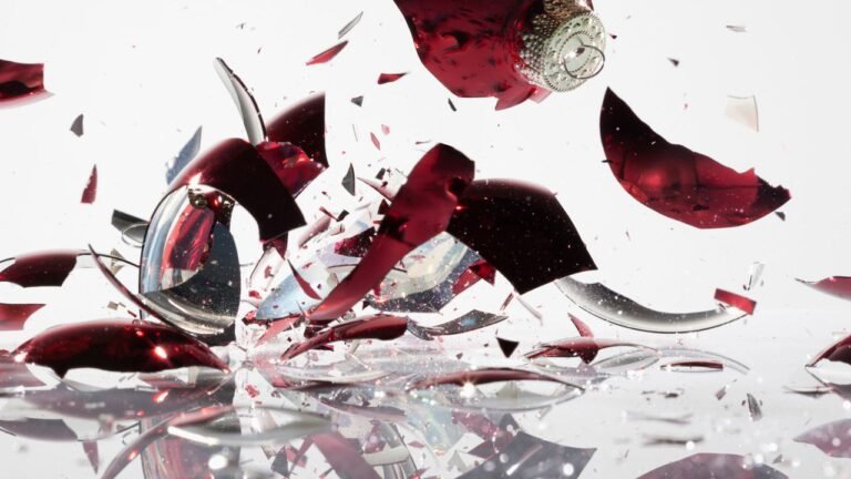 New physics equation describes universal law of how things shatter, from glass to pasta