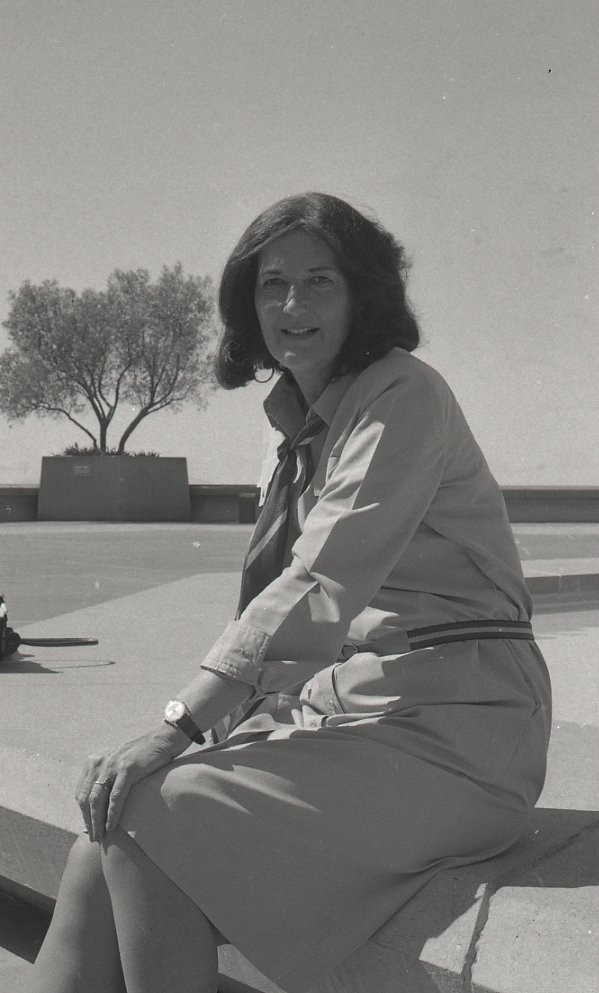 Science history: Dian Fossey found murdered, after decades protecting gorillas that she loved — Dec. 27, 1985