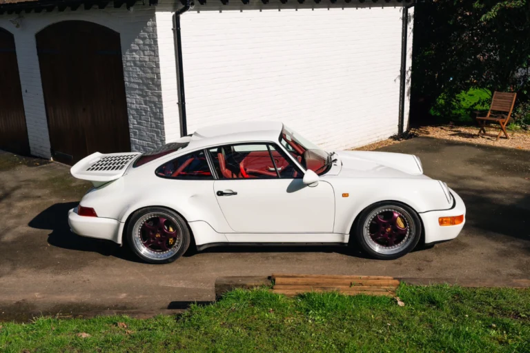 Porsche 964 Turbo S – A Rare Automotive Gem