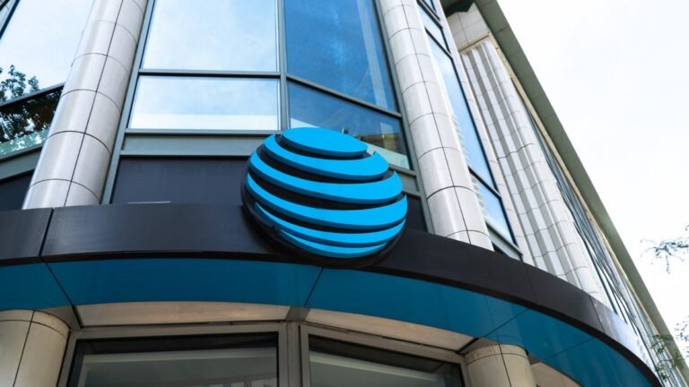 AT&T CFO Desroches talks about the carrier’s satellite plans